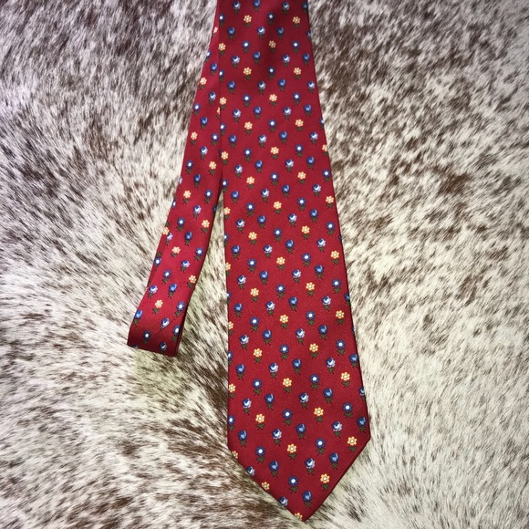 Red Brooks Brothers Makers Tie w/ Flowers 100%Silk - Picture 1 of 5